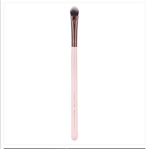 Two BRAND NEW Luxie 239 & 245 brushes